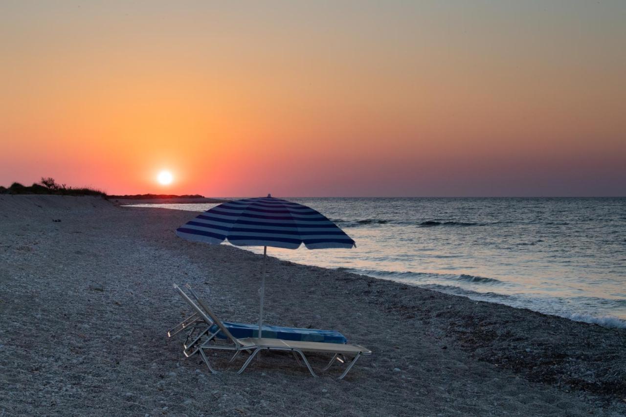 Villa Borgo! Ευχάριστο Εξοχικό Σπίτι Δίπλα Στη Θάλασσα!! Lefkáda Exterior foto