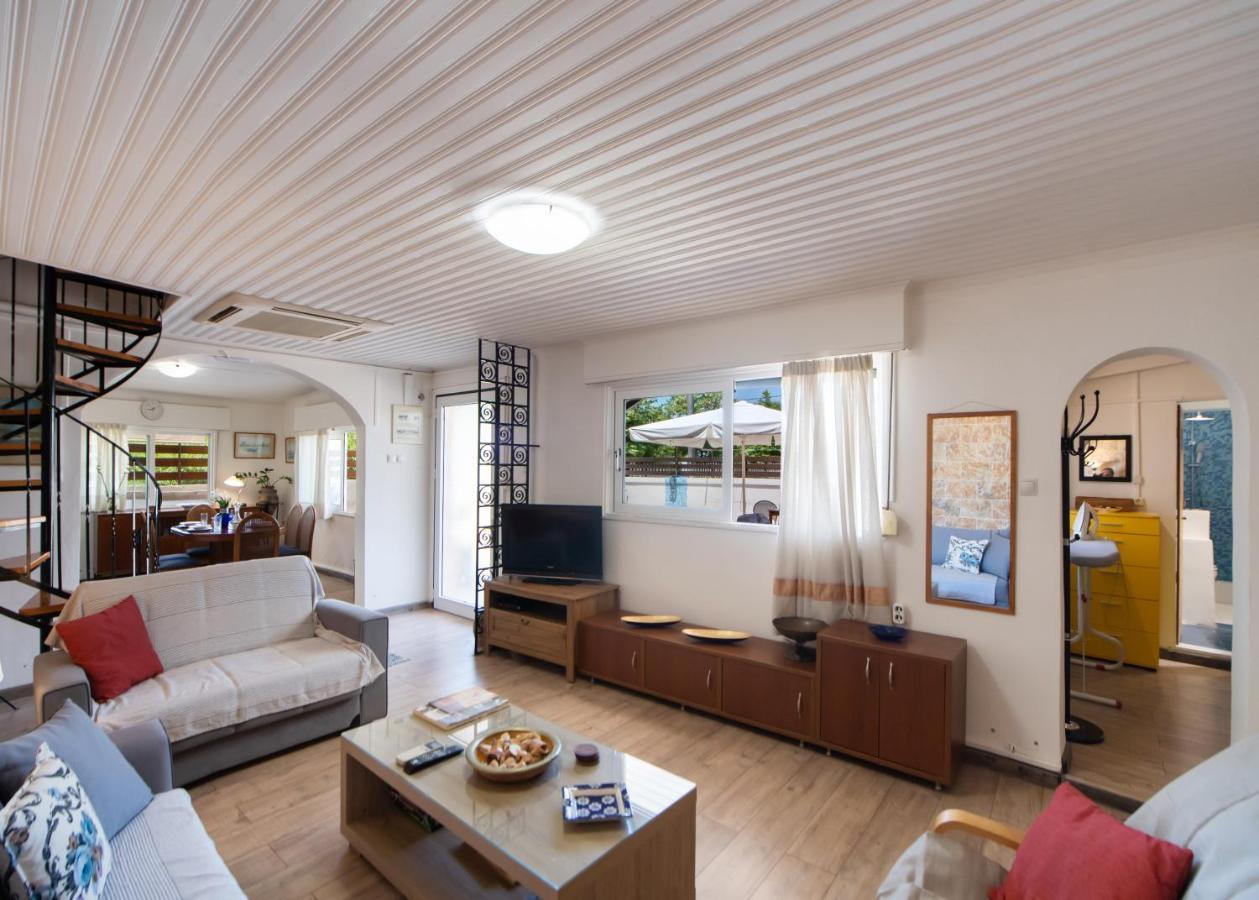 Villa Borgo! Ευχάριστο Εξοχικό Σπίτι Δίπλα Στη Θάλασσα!! Lefkáda Exterior foto